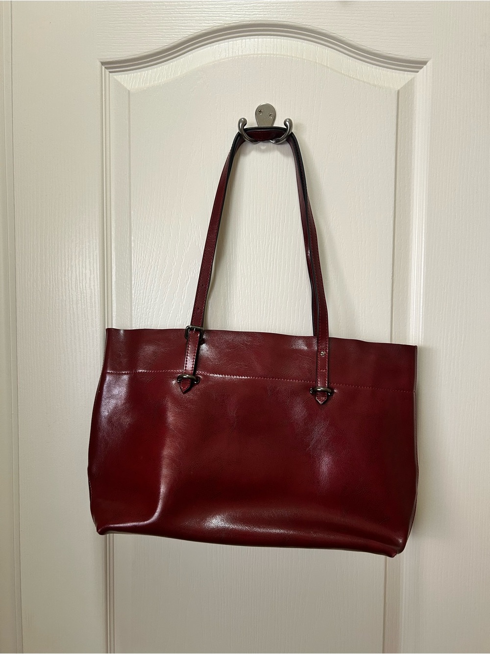 Classic Leather Tote Bag in Dark Red